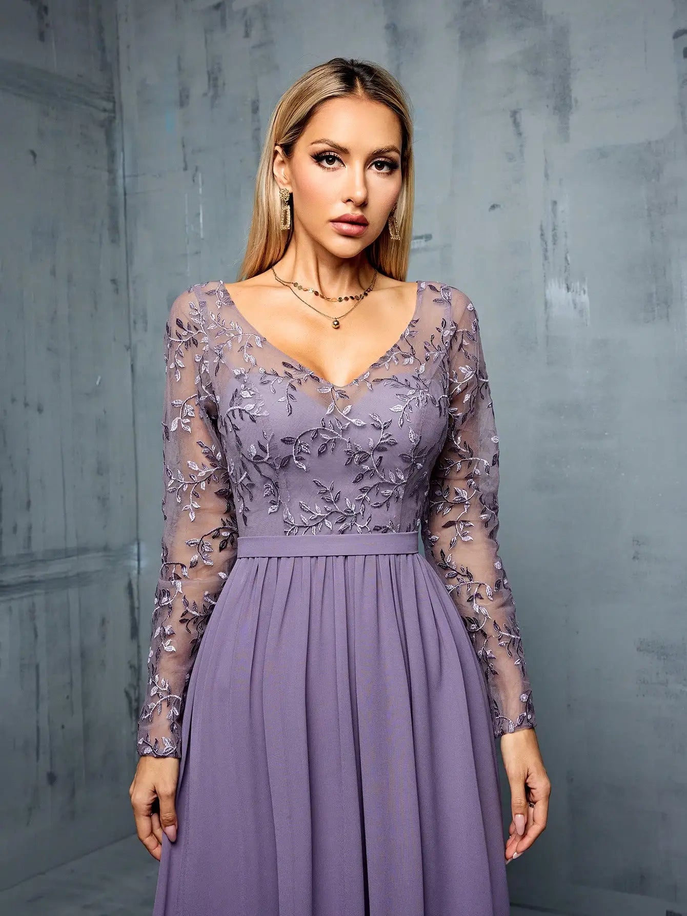 Elegant Dinner and Party Evening Dress