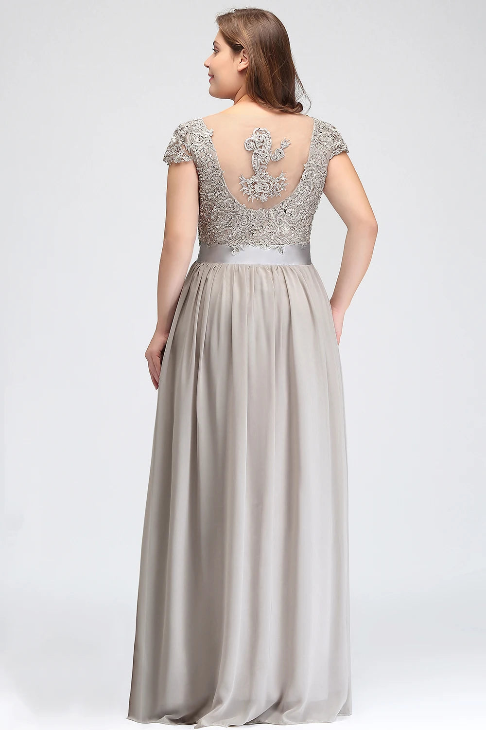 Elegant Sleeveless Gown for Wedding Party