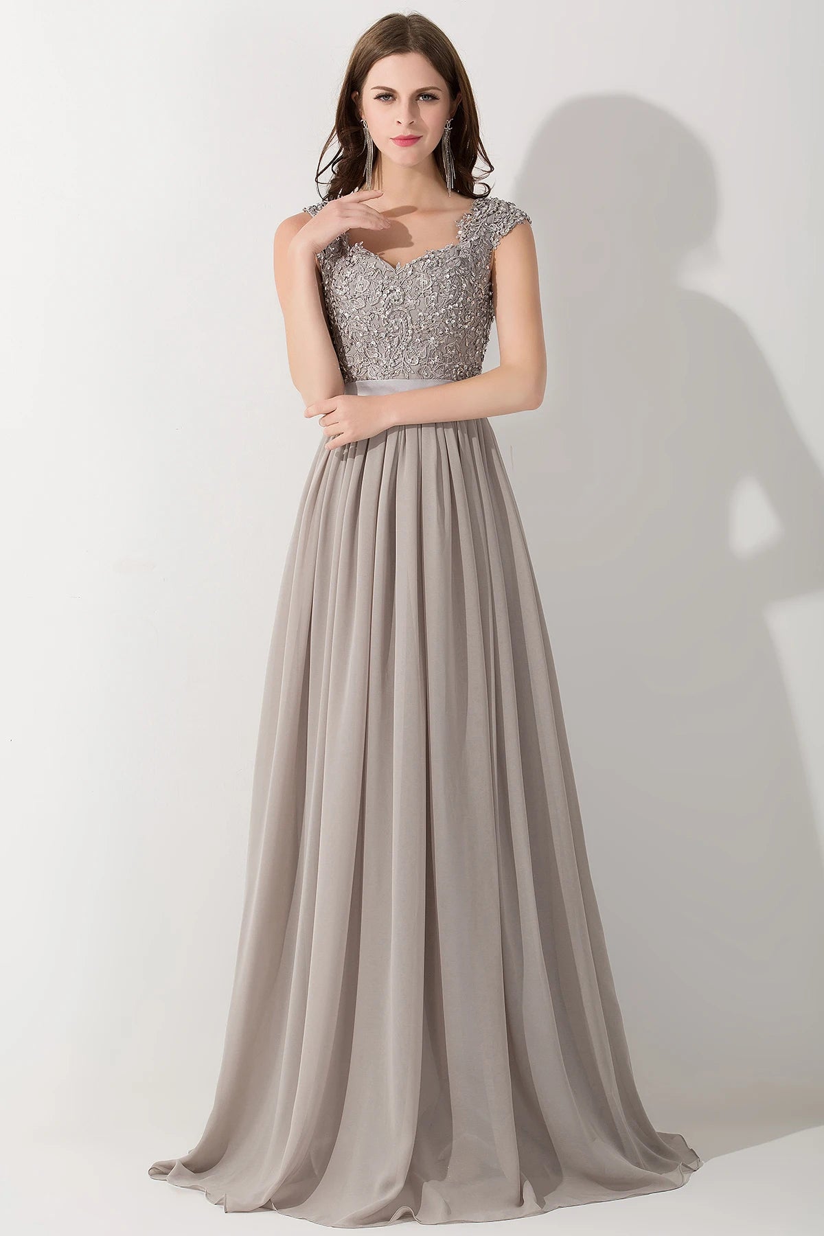 Elegant Sleeveless Gown for Wedding Party