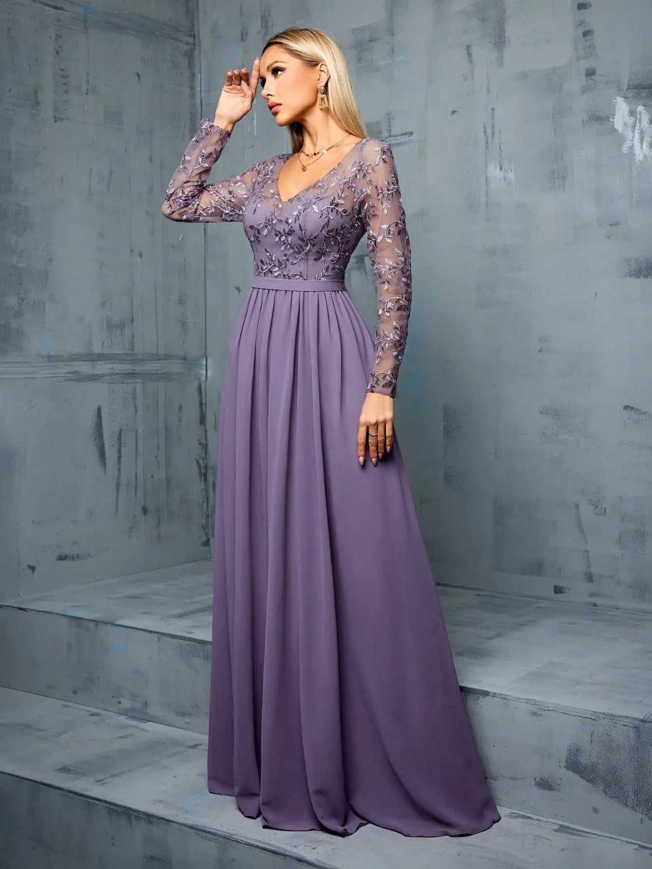 Elegant Dinner and Party Evening Dress